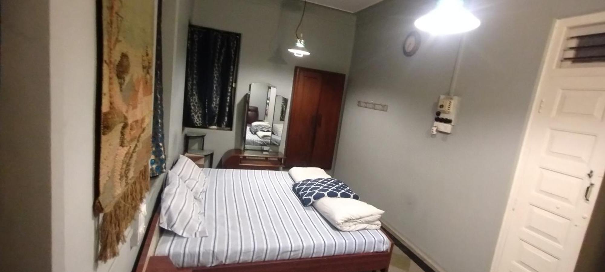 Madhav Bhavan Guest House Pune Dış mekan fotoğraf