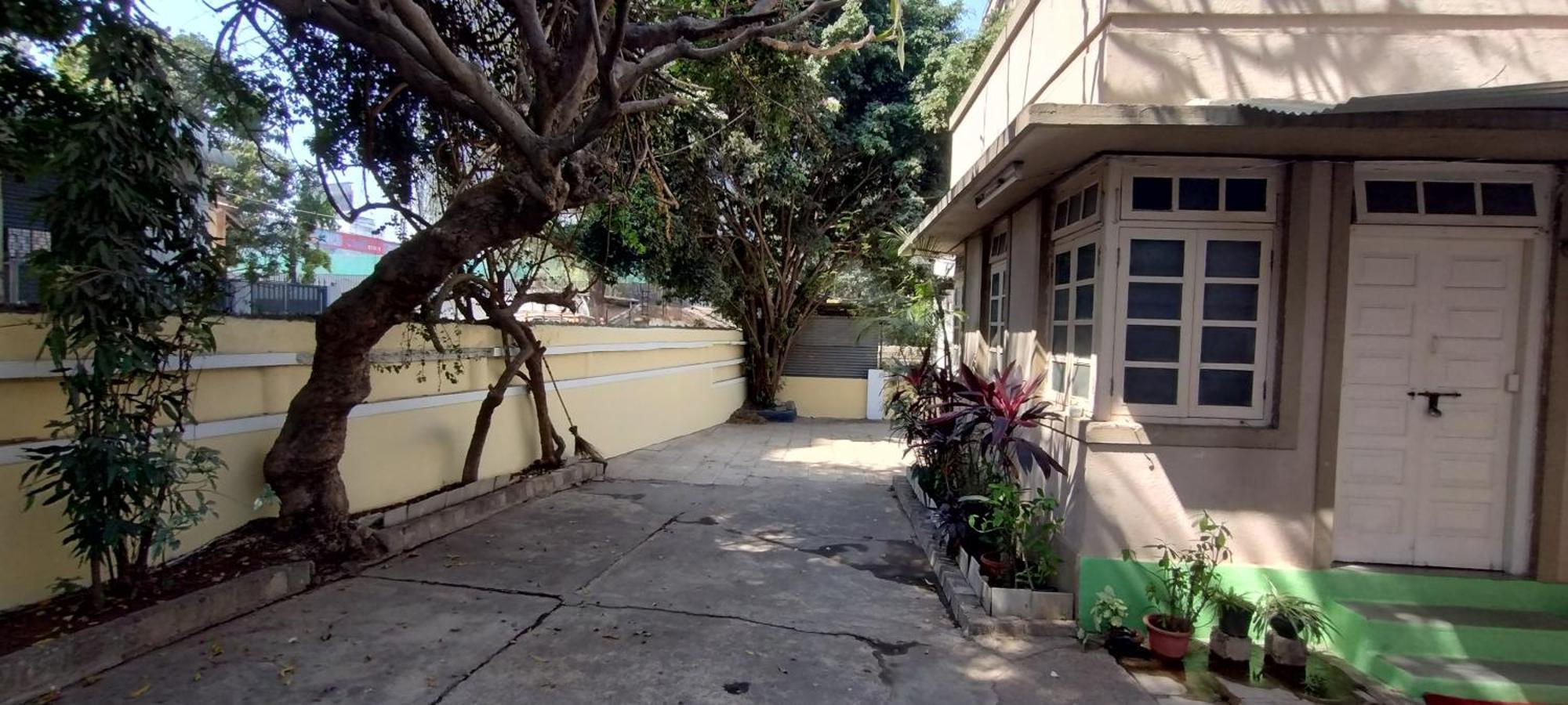 Madhav Bhavan Guest House Pune Dış mekan fotoğraf